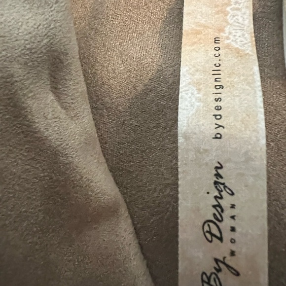 Fringed vest.  Boho look. - Picture 4 of 4